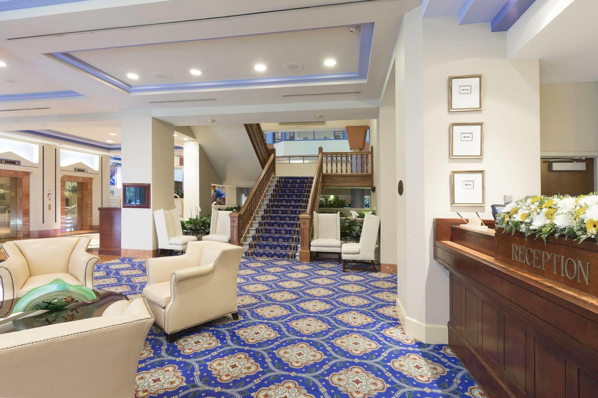 The Cincinnatian Curio Collection By Hilton Екстериор снимка